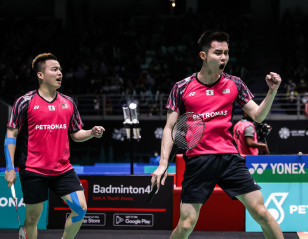 Malaysia Open: Home Pairs On Song