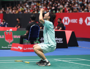 Singapore Open: Naraoka Ignores Rankings to March On
